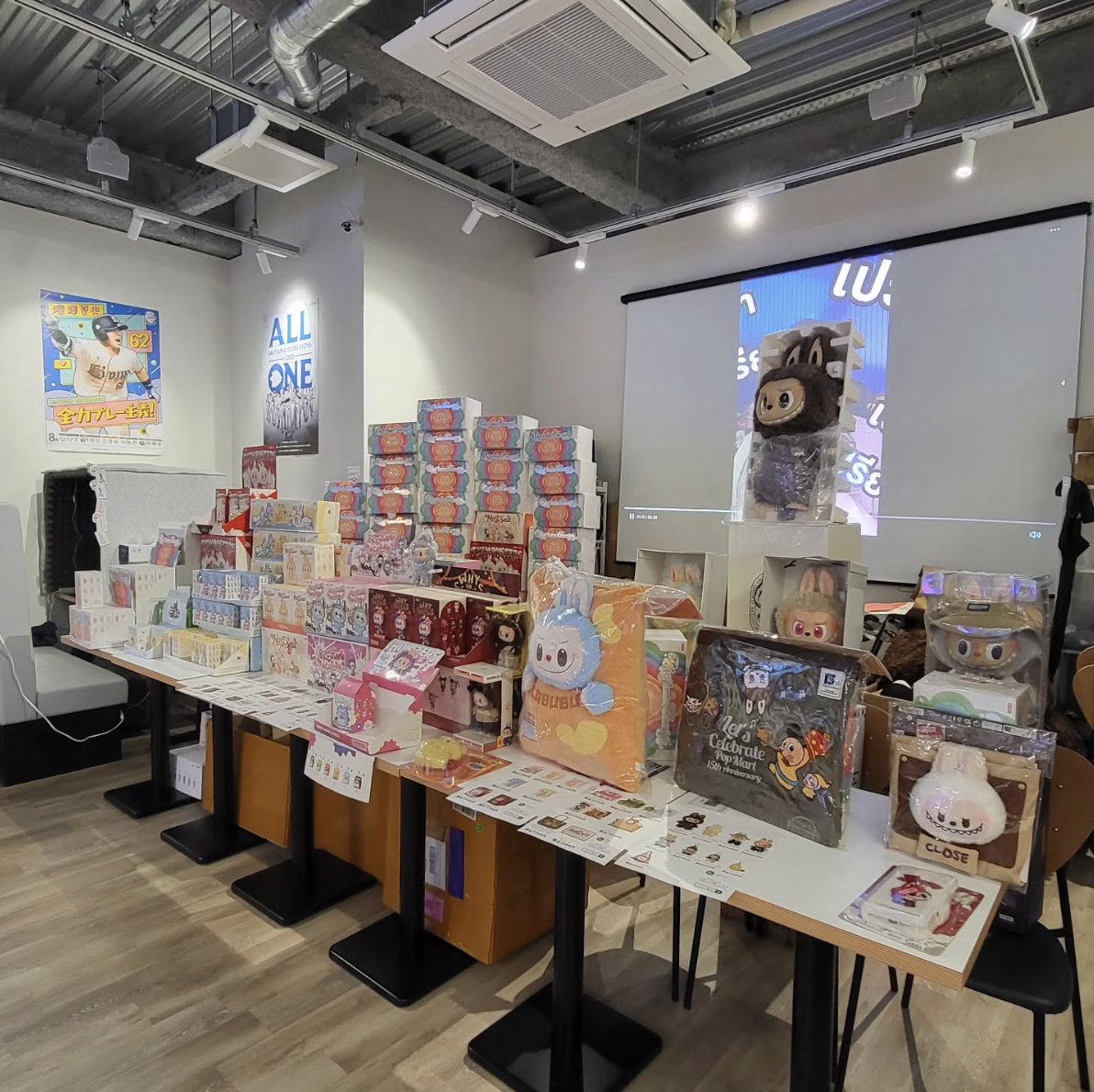 LABUBU ポップアップ メインビジュアル